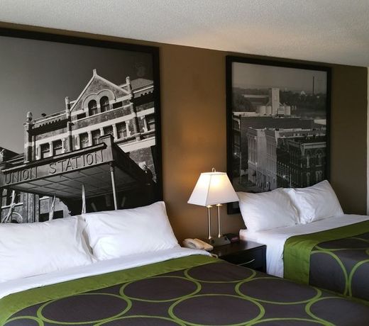 KNIGHTS INN
