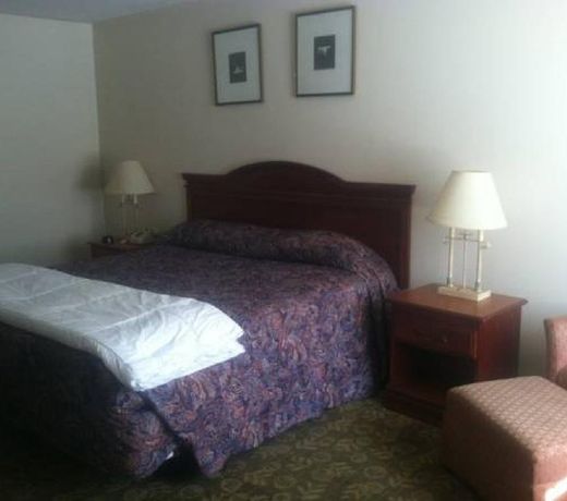 KNIGHTS INN