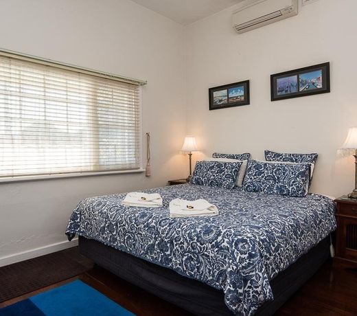 Boathouse Bunbury Bed & Breakfast