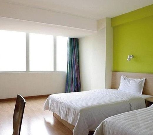 7DAYS INN WUHU WALKING STREET BRANCH