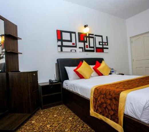 La Cottage Boutique Hotel & Restaurant