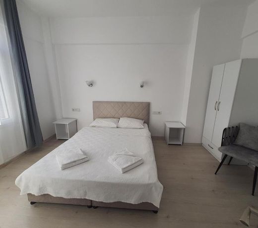 R House Hotel