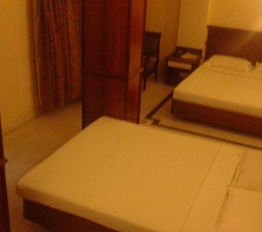 AAVANAA INN