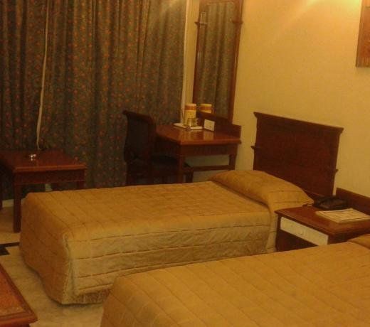AAVANAA INN
