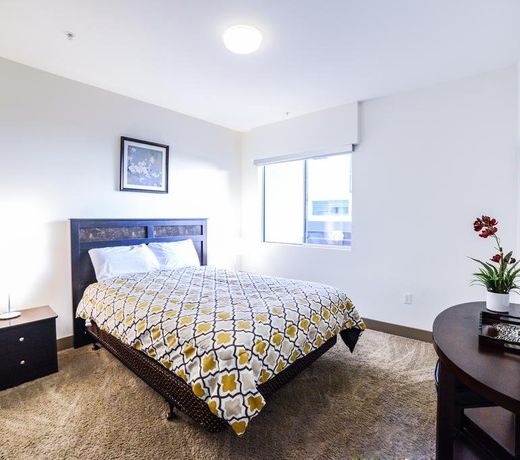 Hollywood Panorama Suites