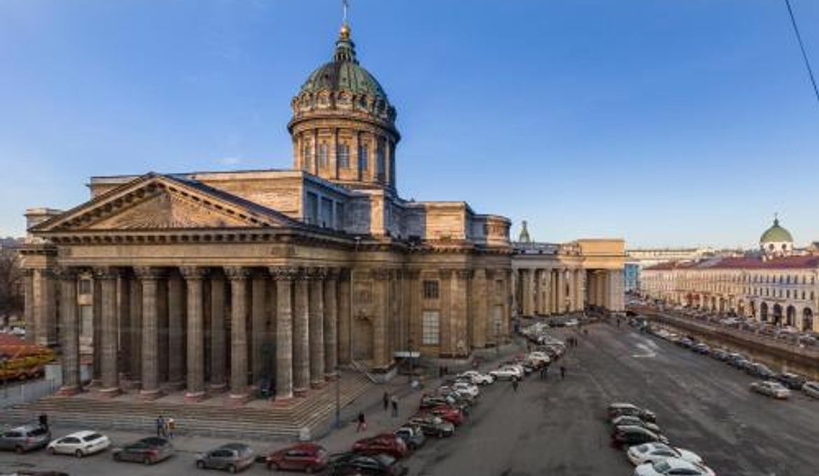 Peter the Great Apartments in Centre with View