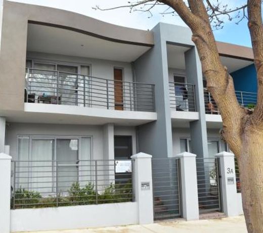 North Coogee Beach House