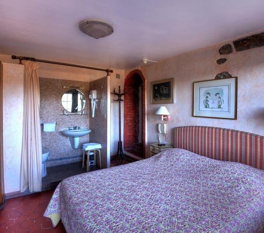 HÃ´tel Les Arcades