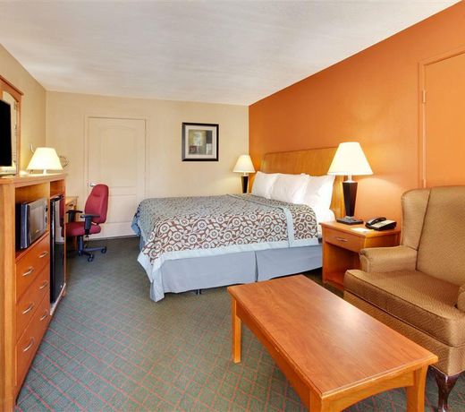 Days Inn by Wyndham Fairfield