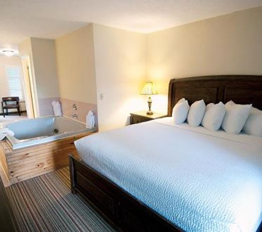 Tremont Lodge & Resort