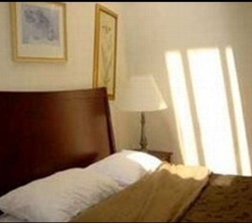 Atrium Suites