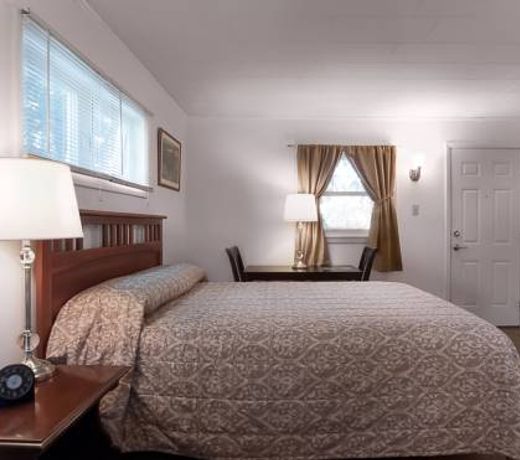 Birches Motel