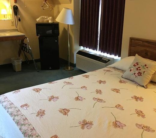 Buffalo Lodge Inn and Lounge