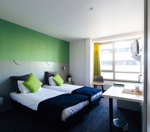 Green Hotel
