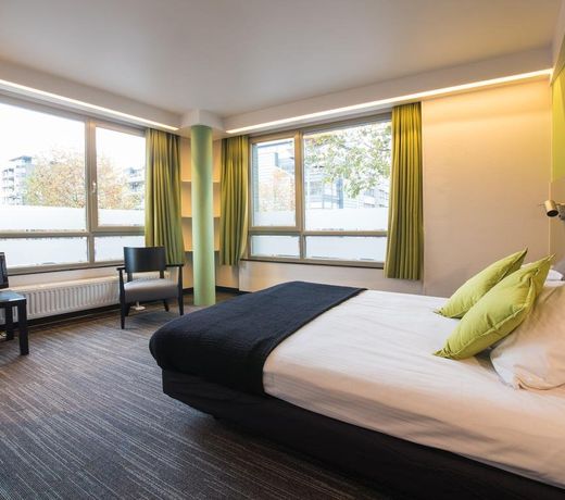 Green Hotel