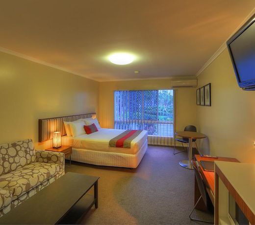 Tropixx Motel & Restaurant