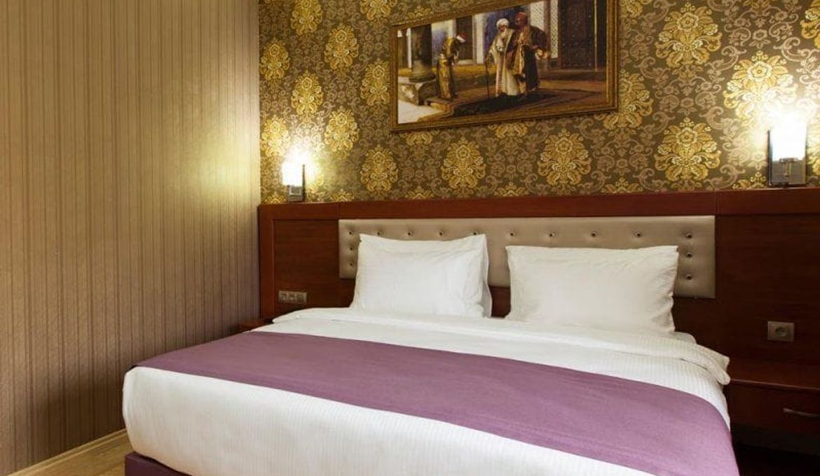 Alrazi Hotel