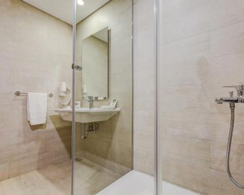 Plus Hotel Bostanci Atasehir - Умрание - фото 5