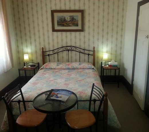 Sonbern Lodge Motel