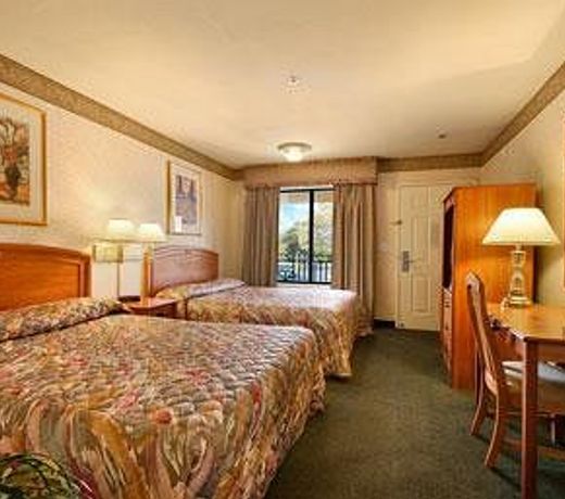 Pavilion Inn