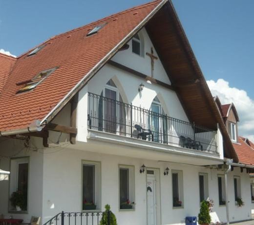 JÁNOS VITÉZ PANZIÓ ÉS ÉTTEREM