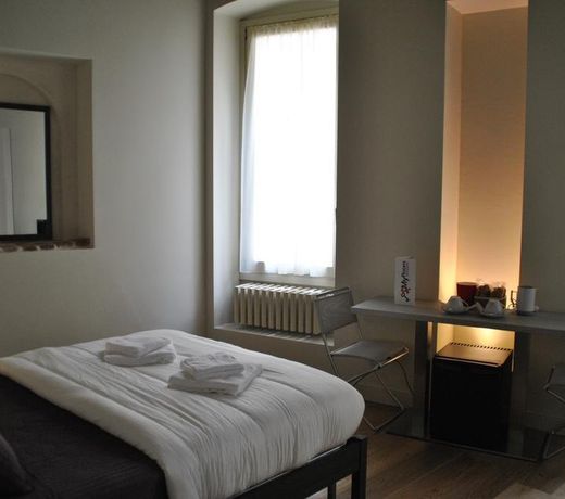 MY ROOM SUITE CENTER