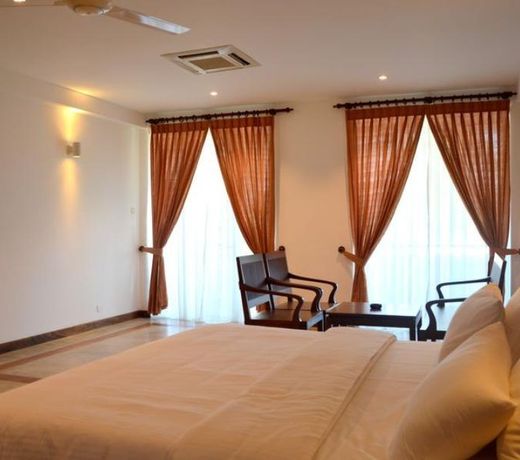Refresh Hotel Hikkaduwa
