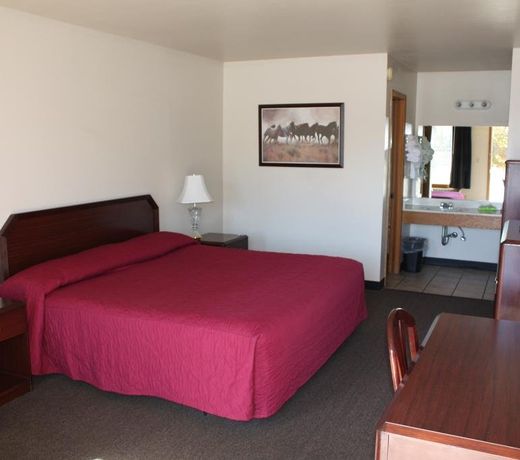 Boomtown Inn