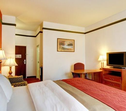 FairBridge Inn & Suites Cleburne