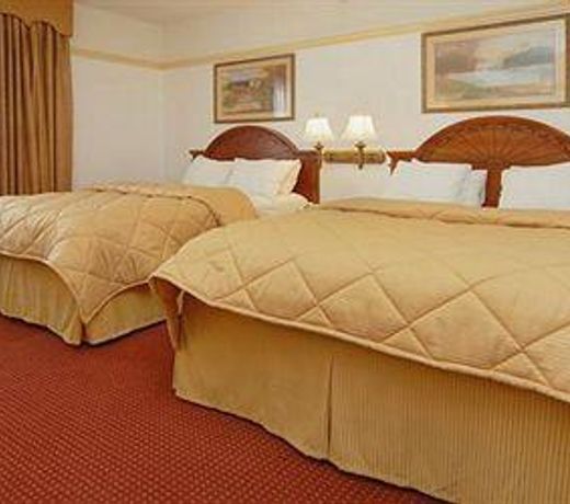 FairBridge Inn & Suites Cleburne