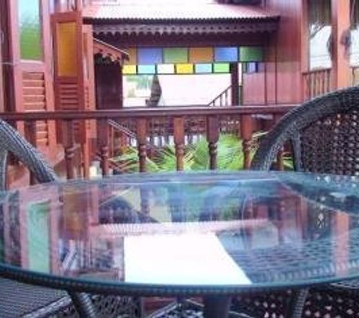VILLA MERIAH KAMPUNG MORTEN