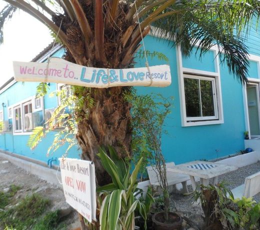 OYO 902 Life & Love Resort