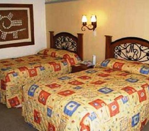 Business Hotel & Suites María Bonita