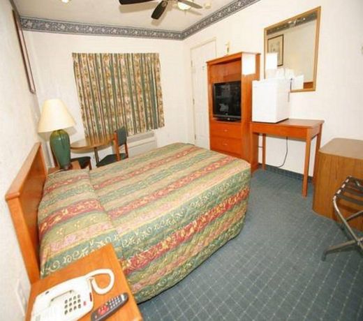 Hollywood Guest Inn