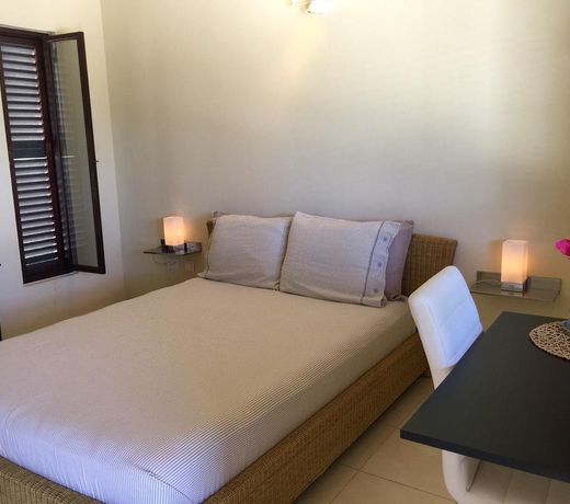 Hammock Studios at Sabal Palm Villas