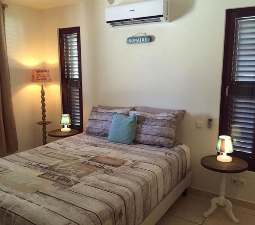 Hammock Studios at Sabal Palm Villas