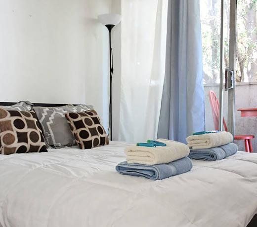 #2 SUNNY FLAT 3BR SUNSET STRIP