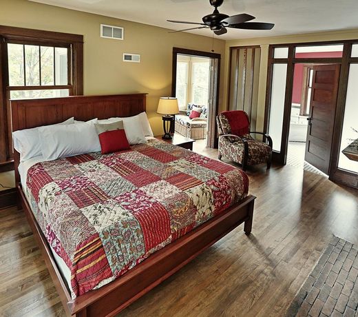 The Buckingham Inn