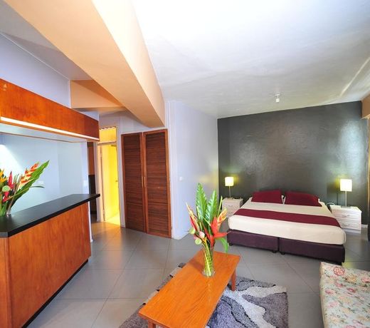 Business Class Hotel