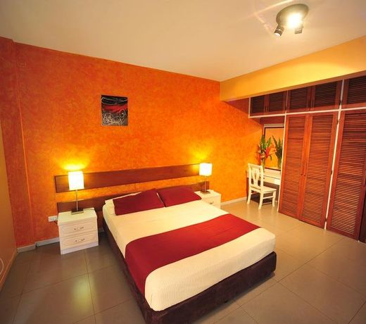 Business Class Hotel