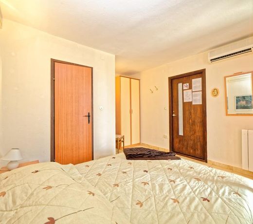 Guest House Jolanda