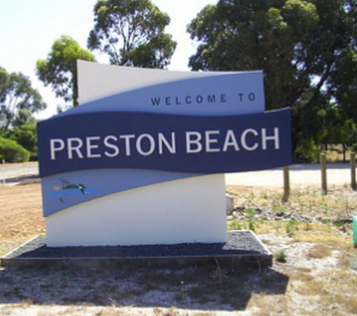 Preston Beach Vacation