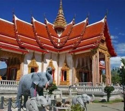 Luna Guesthouse and Travel