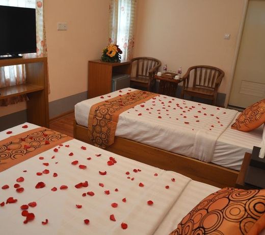 Royal Yadanarbon Hotel