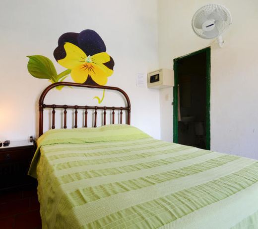 La Mansion Hostel
