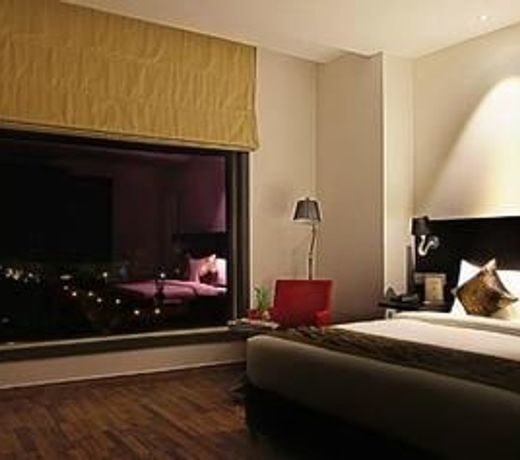 Hotel Joy Inn & Suites