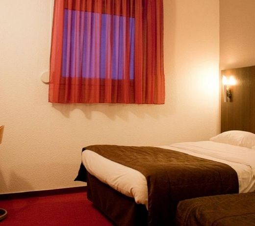 B&B HOTEL Clermont-Ferrand Sud AubiÃ¨re