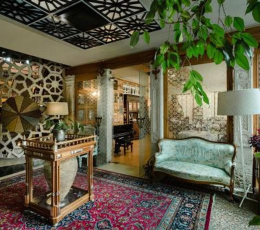 Vinotel Boutique Hotel