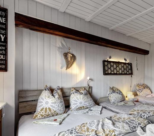 Dog Friendly Guesthouse Scadena