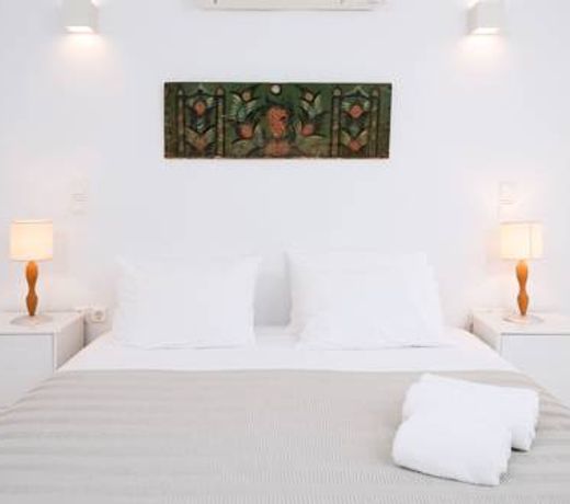 Amalgam Homes Paros